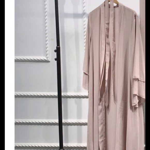 Chiffon abaya/cardigan - Picture 3 of 3